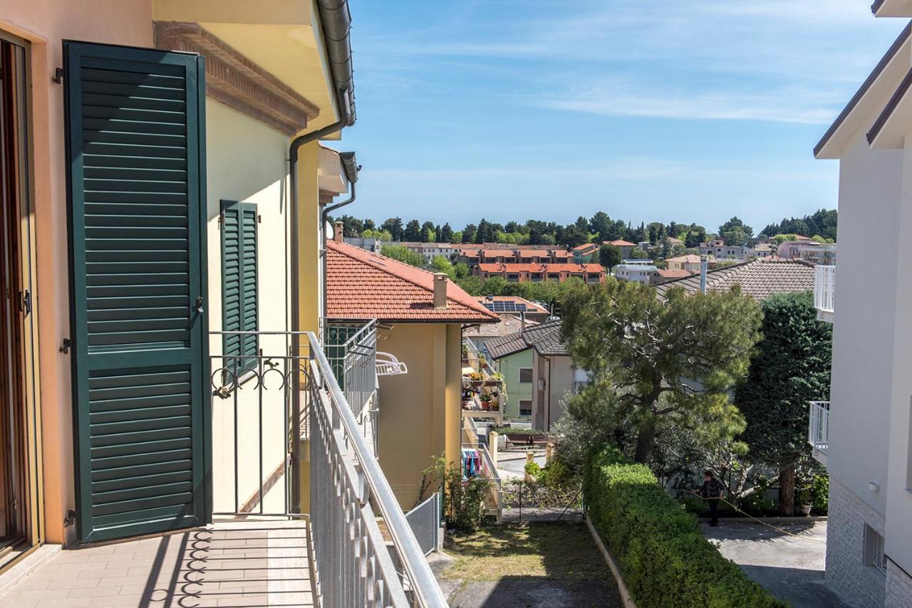 S130 - Sirolo, Deliziosa Villetta Con Terrazzo エクステリア 写真